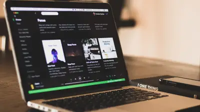 Strumieniowanie muzyki: Porównanie subskrypcji Spotify, Apple Music i Tidal