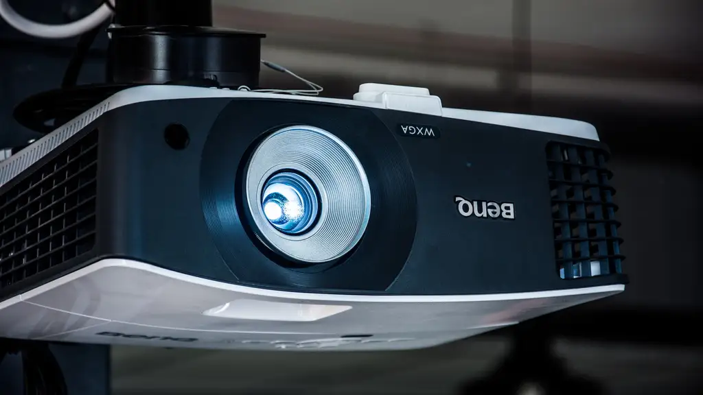 Nowe trendy w projektorach domowych: 4K, krótki rzut i laserowe źródła światła